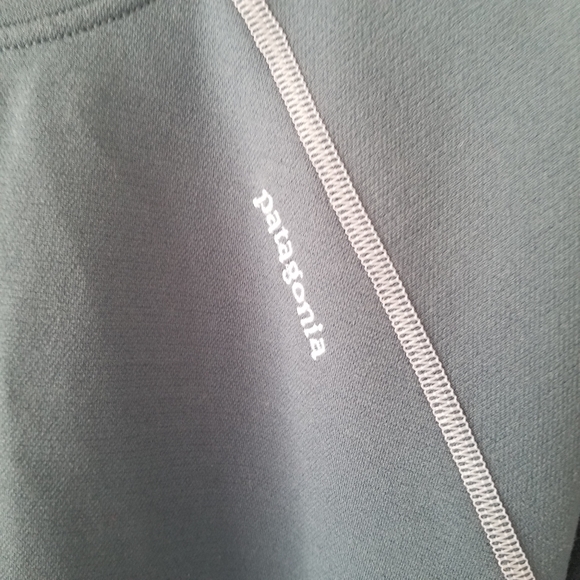 Patagonia base layer - Picture 3 of 4